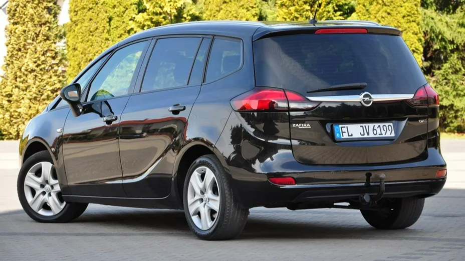 OPEL Zafira -