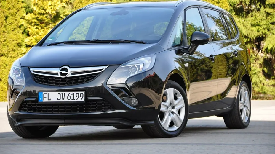 OPEL Zafira -