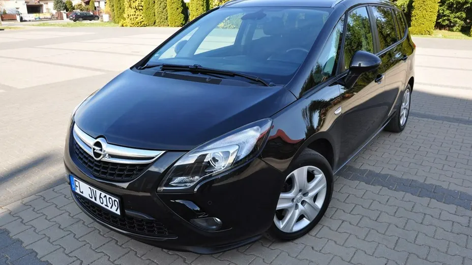 OPEL Zafira -