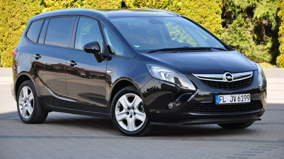 OPEL Zafira -