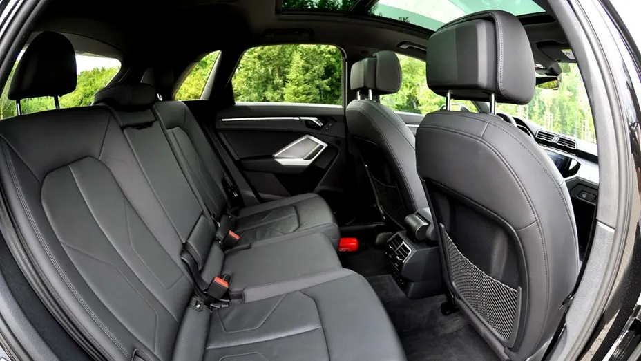 AUDI Q3 -