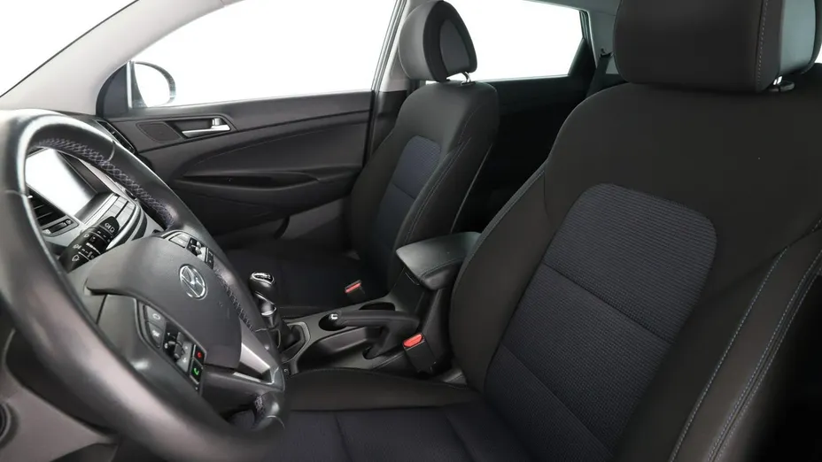 HYUNDAI Tucson -