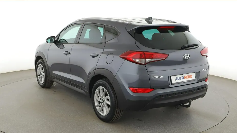 HYUNDAI Tucson -