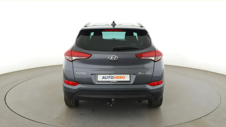 HYUNDAI Tucson -