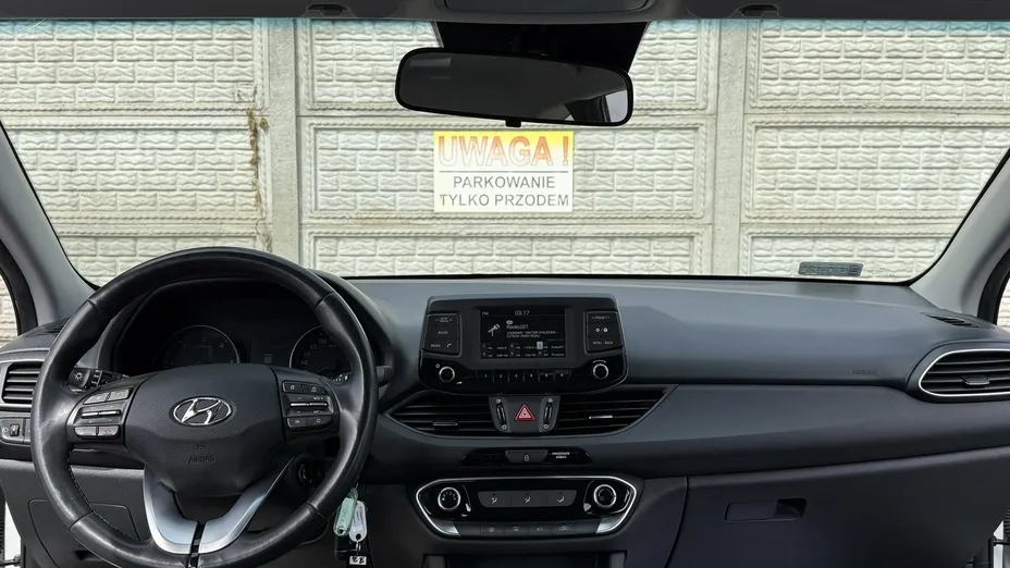 HYUNDAI i30 -