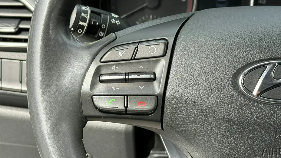 HYUNDAI i30 -