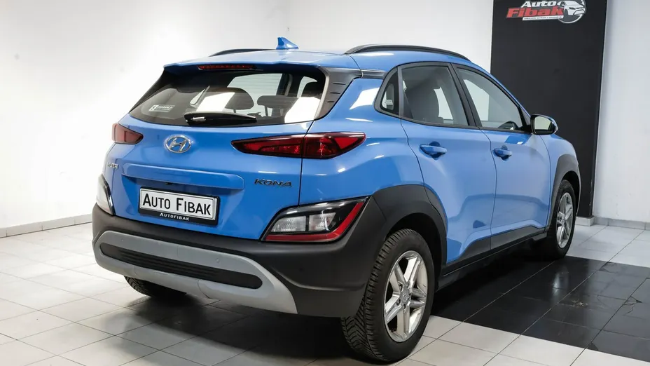 HYUNDAI Kona -
