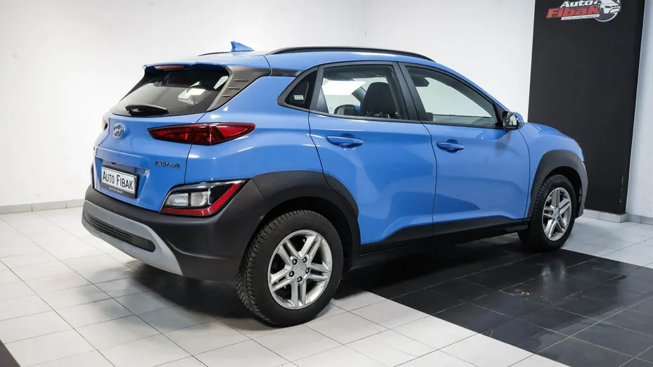 HYUNDAI Kona -