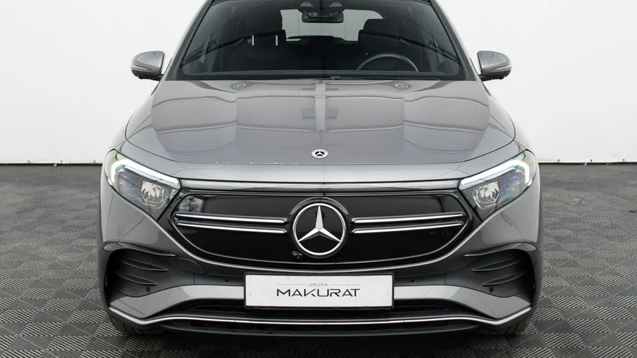 MERCEDES-BENZ EQA -