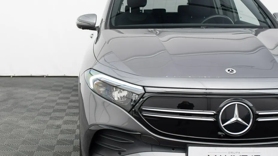 MERCEDES-BENZ EQA -