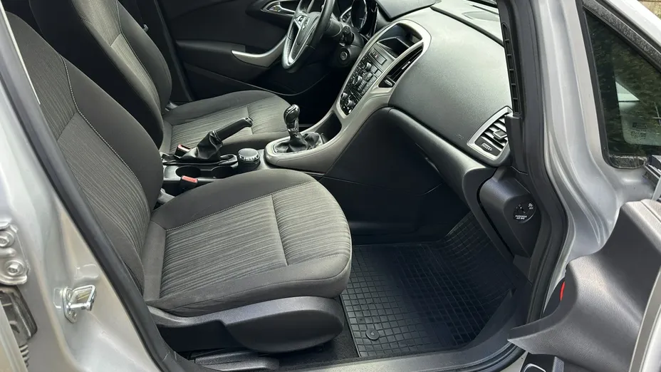 OPEL Astra -