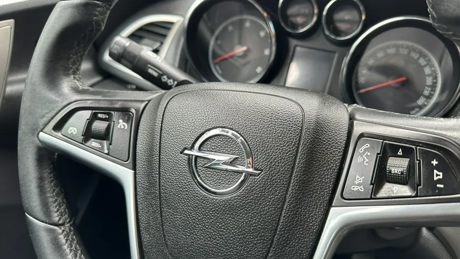 OPEL Astra -