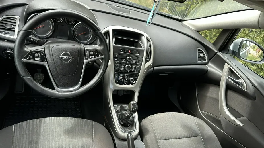 OPEL Astra -