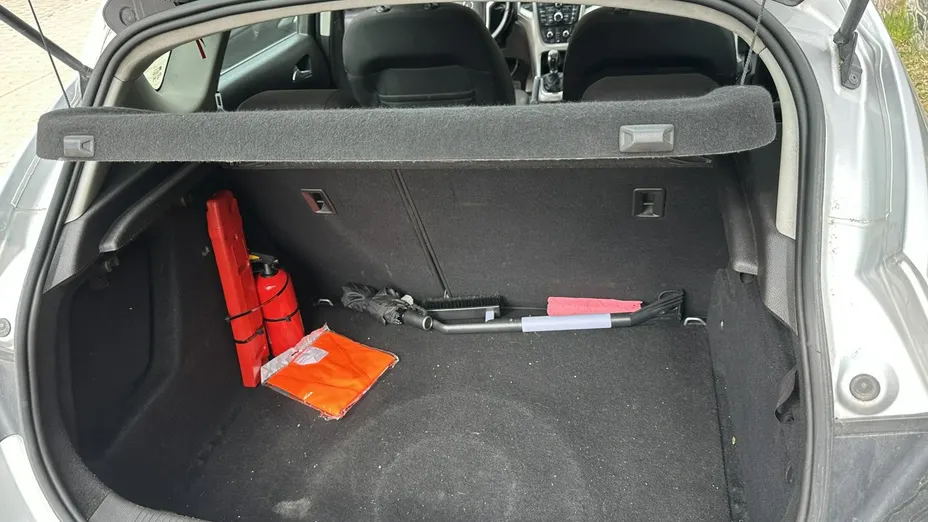 OPEL Astra -