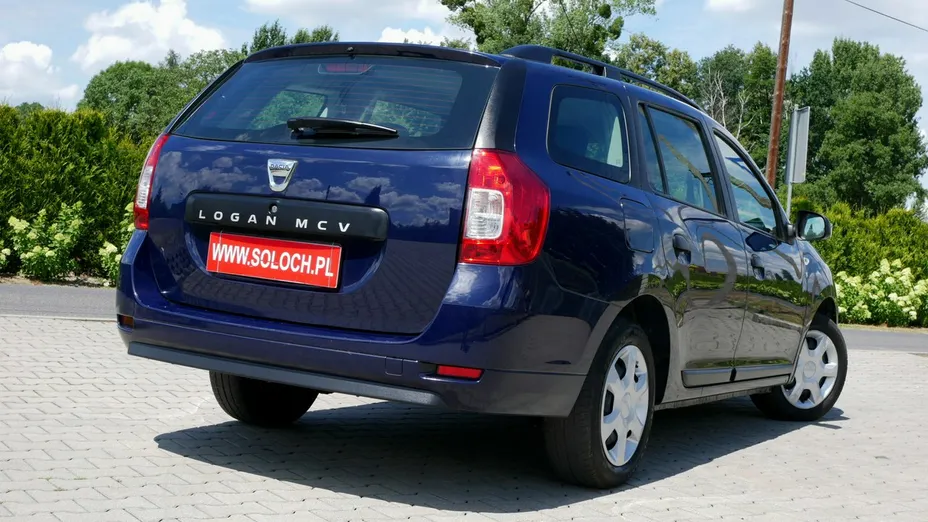 DACIA Logan -