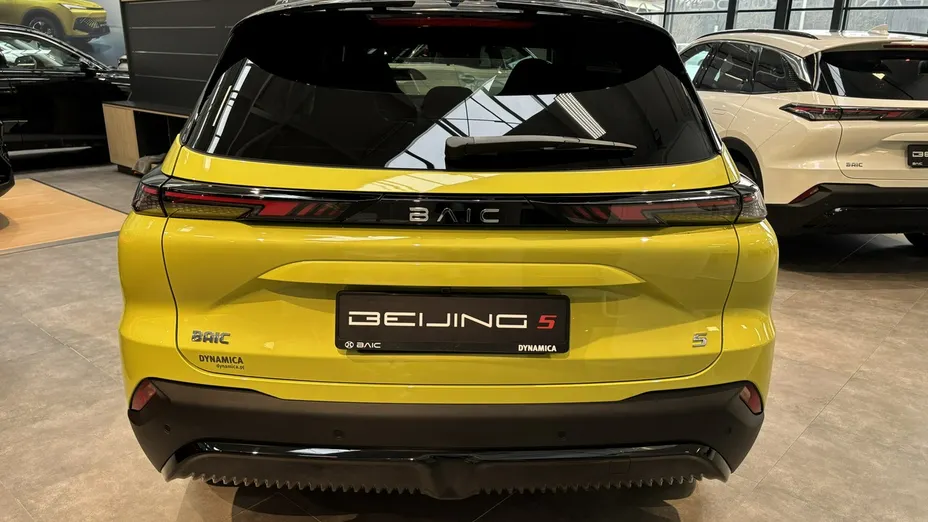 BAIC Beijing 5 -