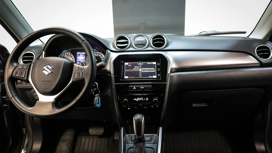 SUZUKI Vitara -