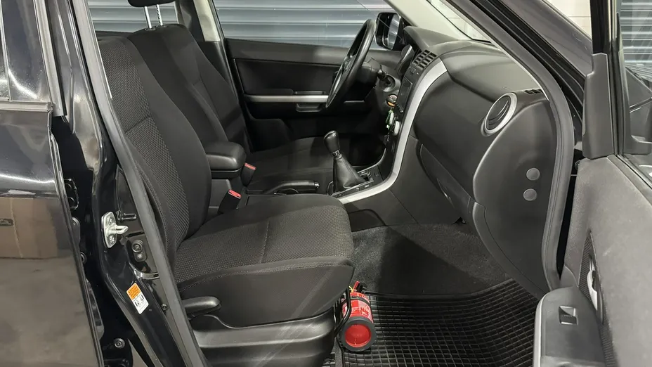 SUZUKI Grand Vitara -