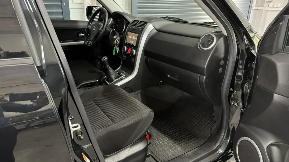 SUZUKI Grand Vitara -