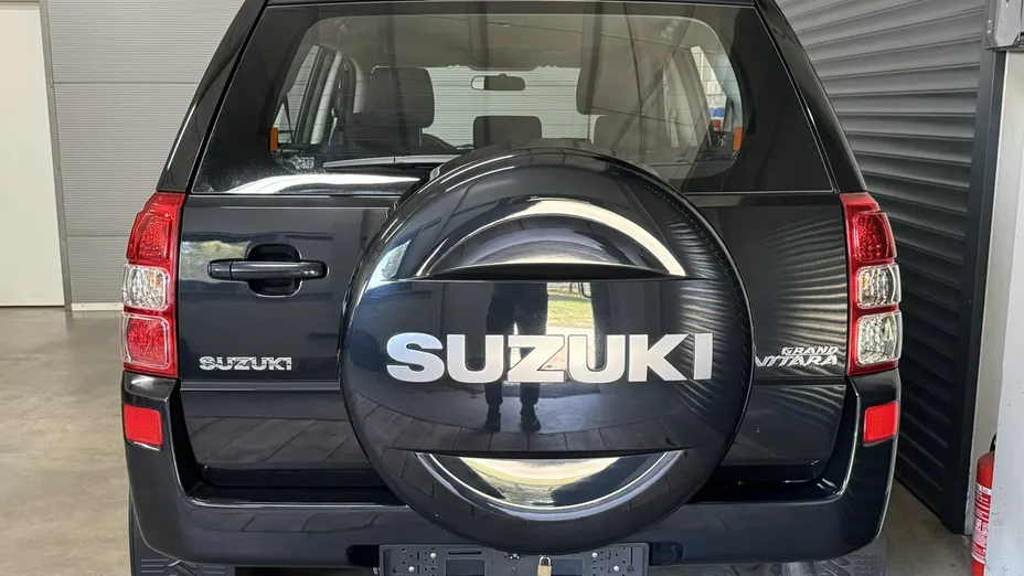 SUZUKI Grand Vitara -