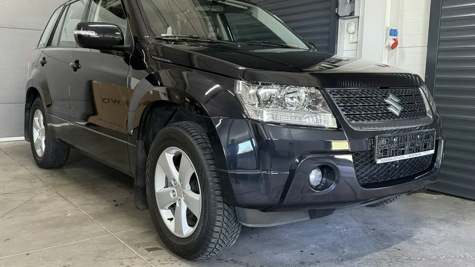 SUZUKI Grand Vitara -