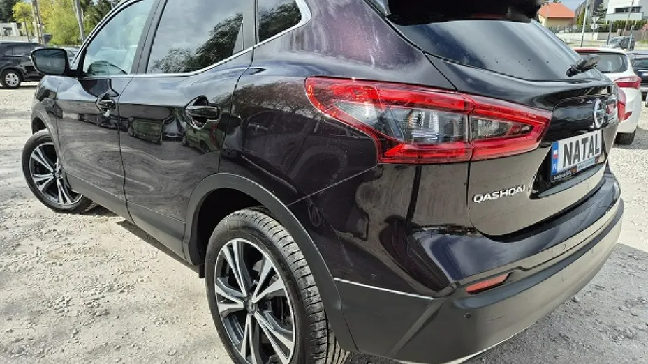 NISSAN Qashqai -