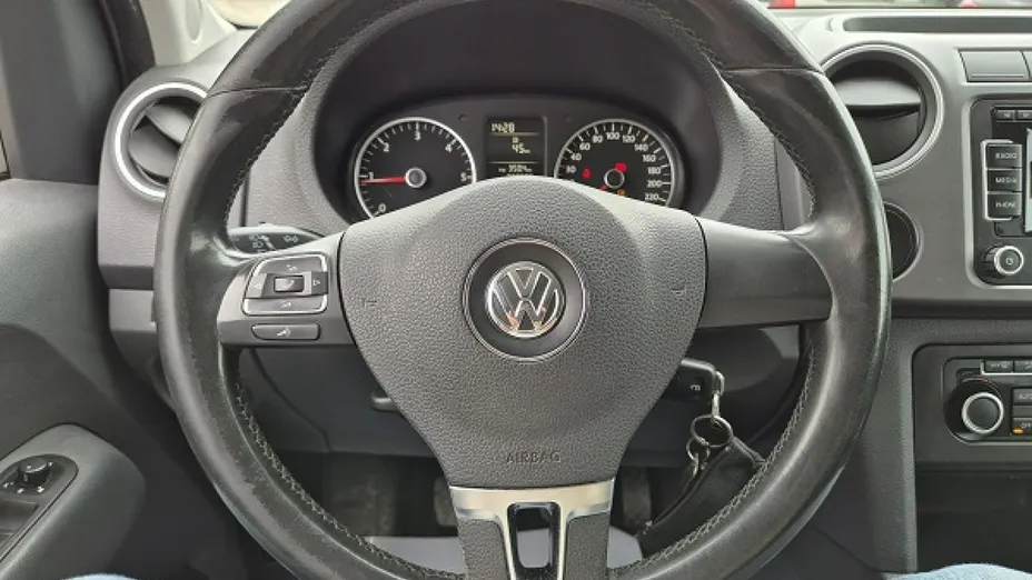 VOLKSWAGEN Amarok -