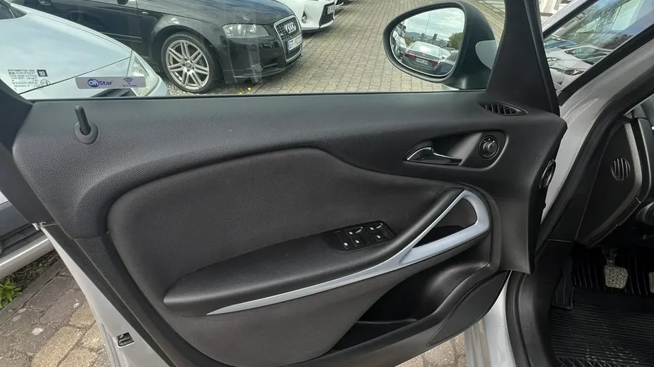 OPEL Zafira -