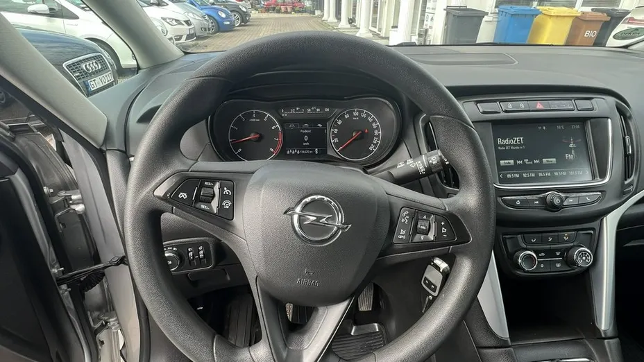 OPEL Zafira -