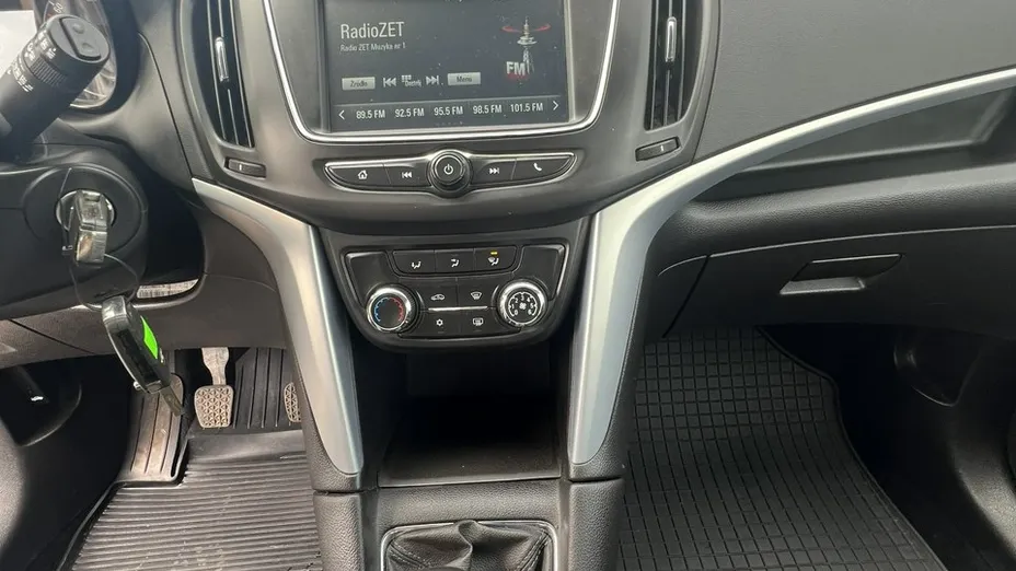 OPEL Zafira -