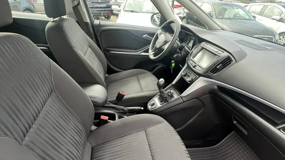 OPEL Zafira -