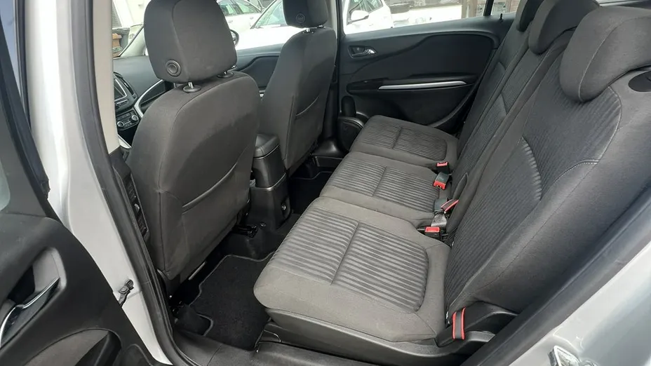 OPEL Zafira -