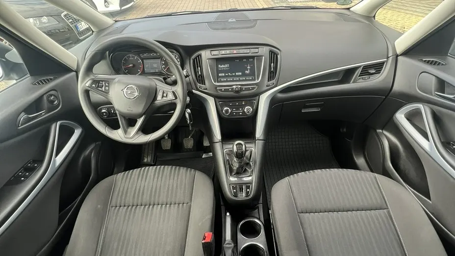 OPEL Zafira -