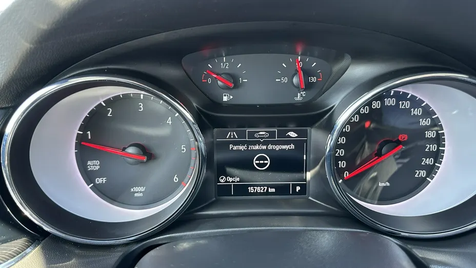 OPEL Insignia -