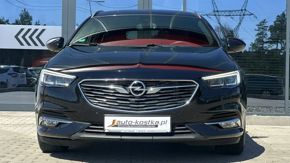 OPEL Insignia -