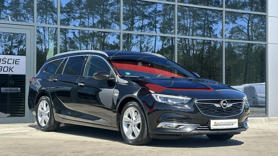 OPEL Insignia -