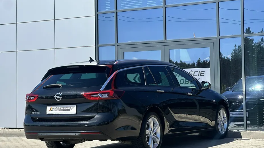 OPEL Insignia -