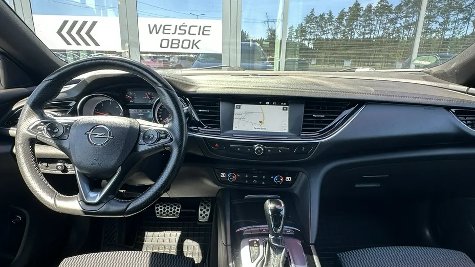 OPEL Insignia -