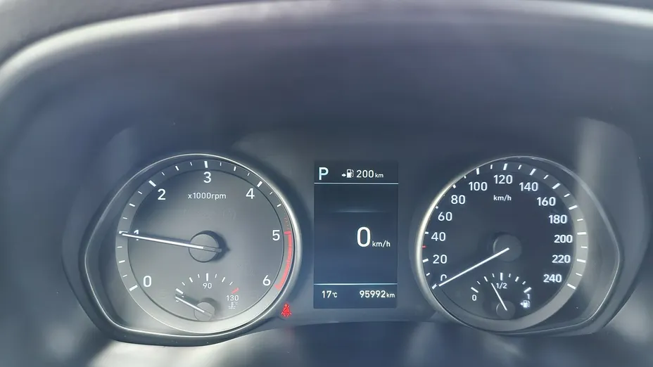 HYUNDAI i30 -