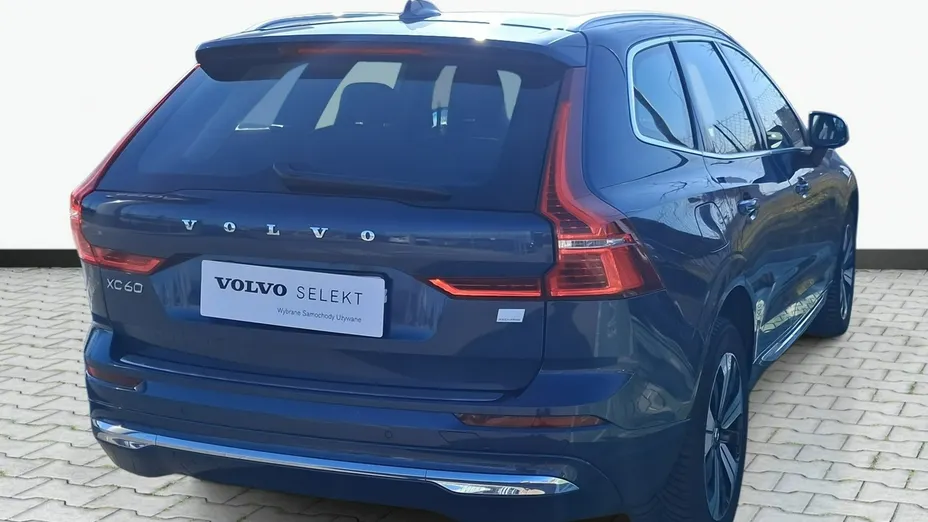 VOLVO XC60 -