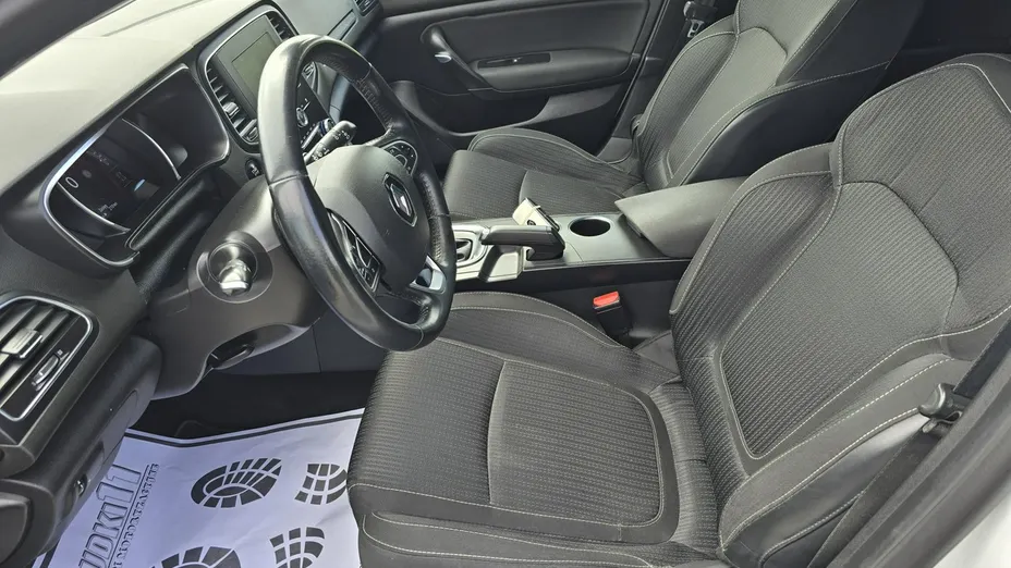 RENAULT Megane -