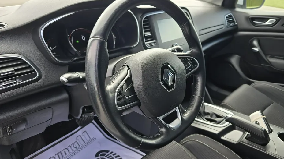 RENAULT Megane -