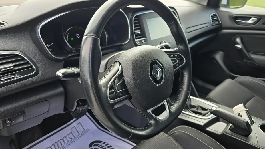 RENAULT Megane -