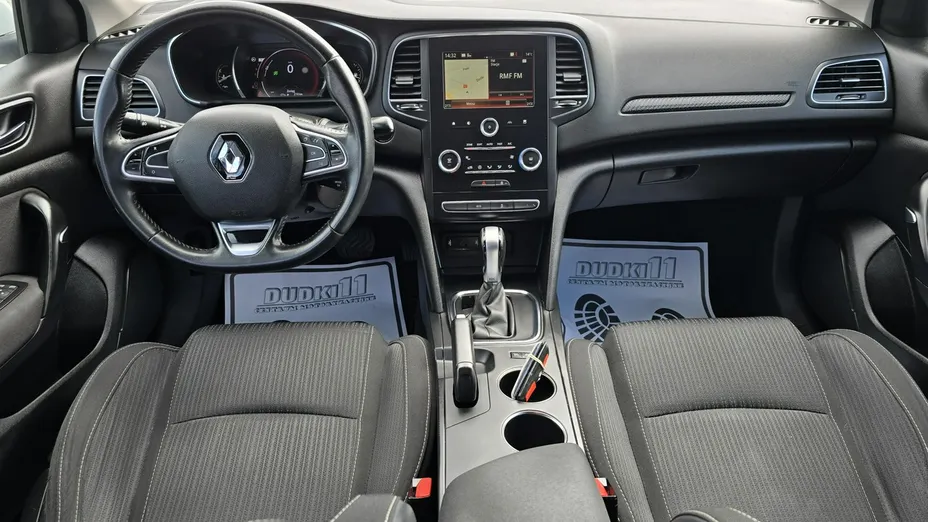 RENAULT Megane -