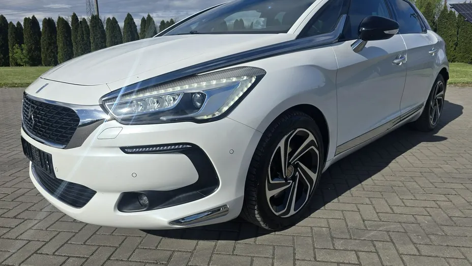 CITROEN DS5 -