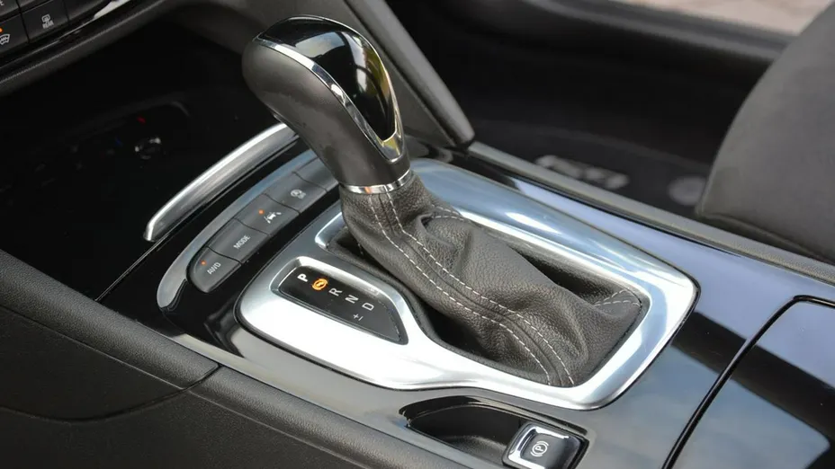 OPEL Insignia -