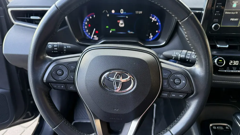 TOYOTA Corolla -