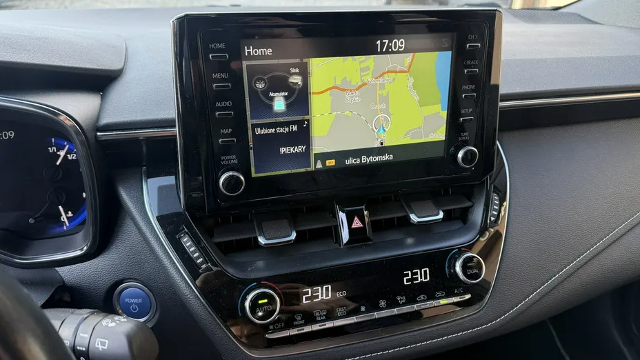 TOYOTA Corolla -
