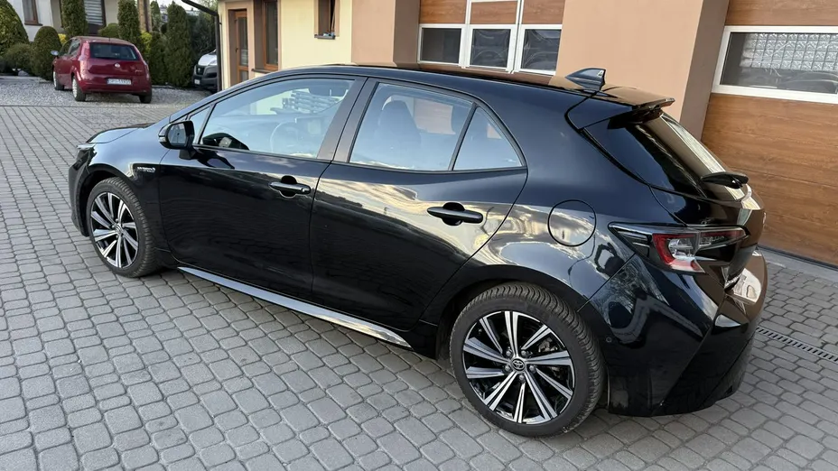 TOYOTA Corolla -