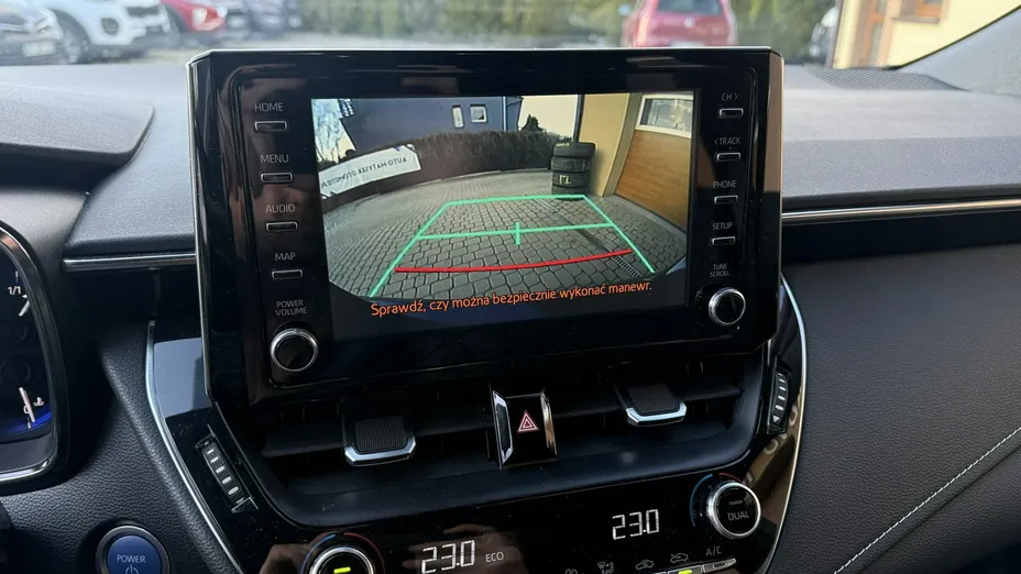 TOYOTA Corolla -